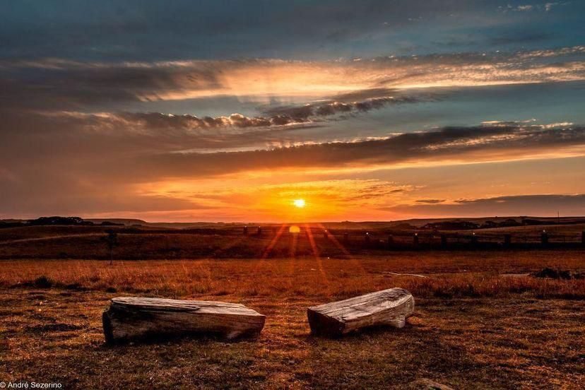 Pôr do sol nos campos